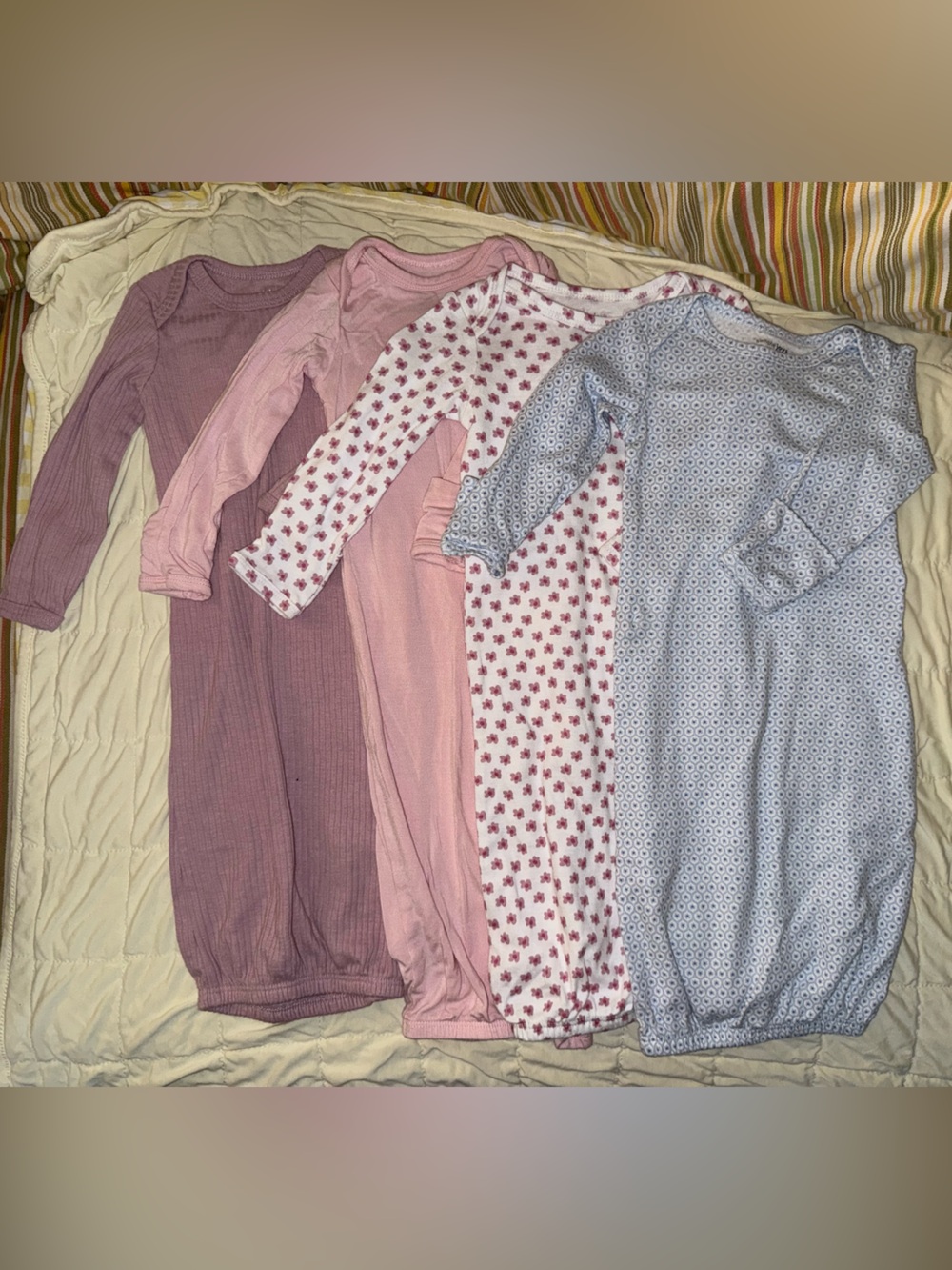 4-pack gowns